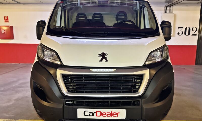 PEUGEOT Boxer 330 L1 H1 BHDI 88kW 120CV SS 6 Vel. M de ocasión en Cardealer